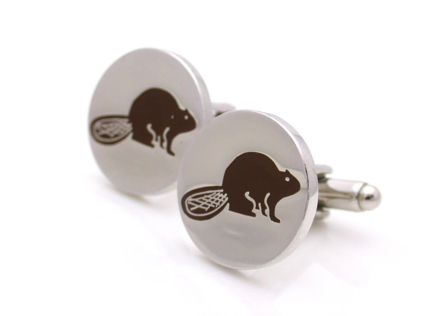 Round cufflinks with brown enamel beaver
