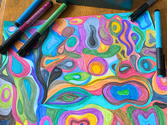 kids art drawing with markers