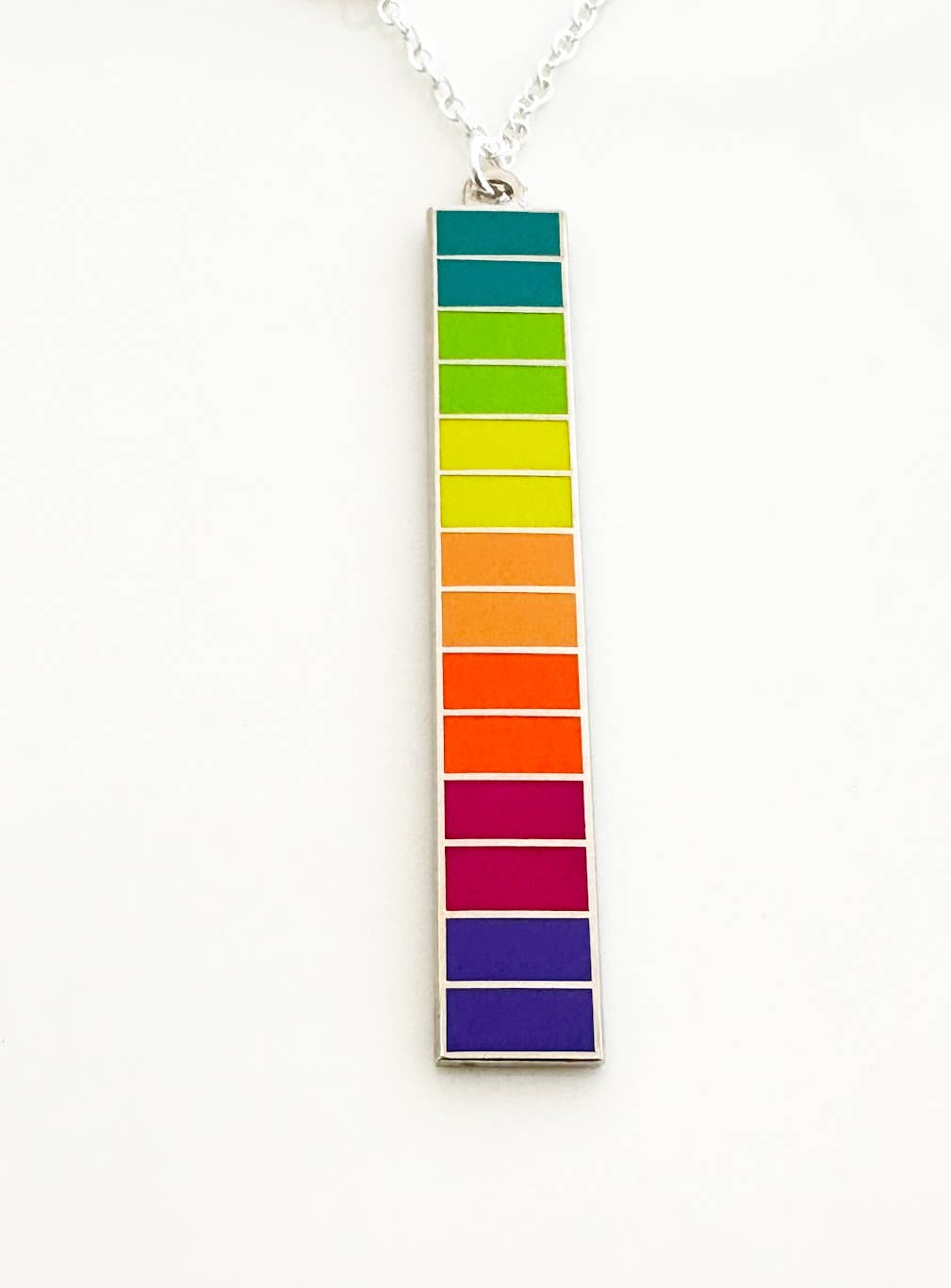 Rainbow color palette in pendant for jewelery