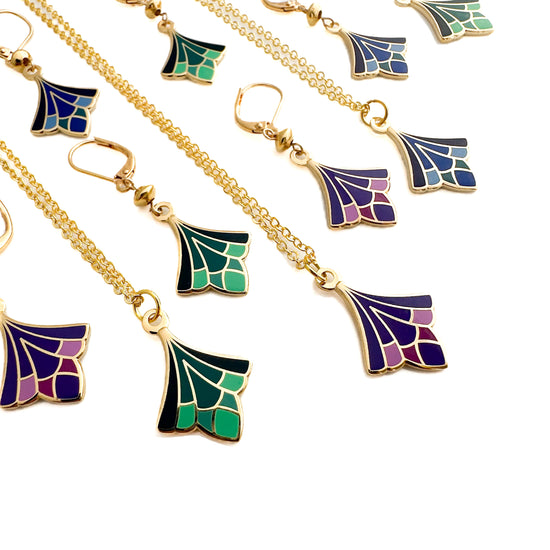 earrings and necklaces inspired on art deco period