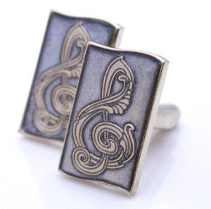 Treble Clef enamel cufflinks in gold/silver